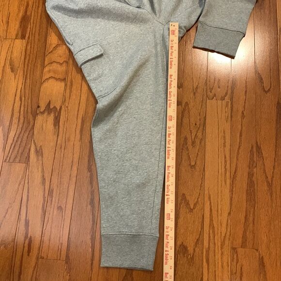 All in motion Men’s XL cargo sweatpants/joggers with elastic waist - Picture 2 of 7